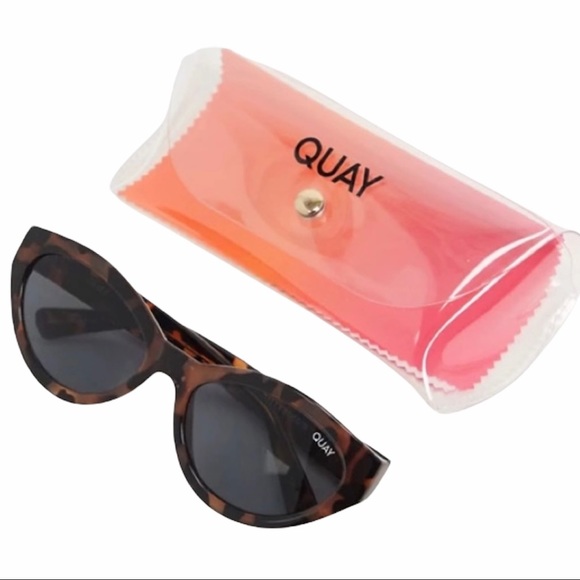 QUAY Totally Buggin Sunglasses Tortoise Blackout - Picture 3 of 9